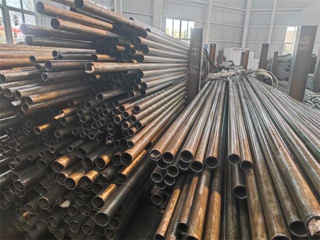 伊春35#精密无缝钢管