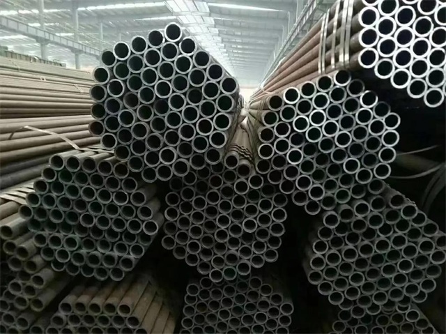 伊春20#石油裂化用无缝钢管